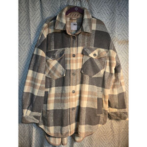 Women's SO Grey Beige Plaid Shacket Size L